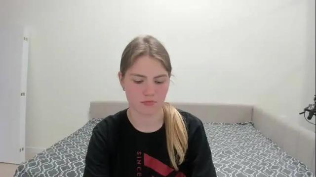 Image 8 of ninarihh Stream on Chaturbate on 2 months ago