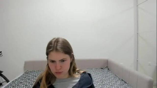 Image 3 of ninarihh Stream on Chaturbate on 2 months ago