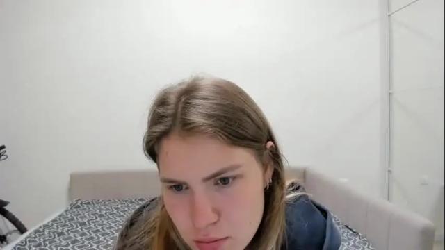 Image 4 of ninarihh Stream on Chaturbate on 2 months ago