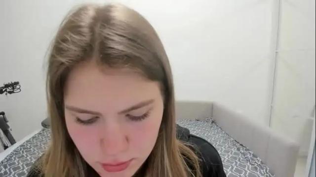 Image 2 of ninarihh Stream on Chaturbate on 2 months ago