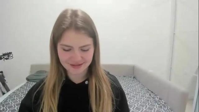 Image 3 of ninarihh Stream on Chaturbate on 2 months ago