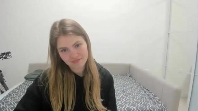 Image 7 of ninarihh Stream on Chaturbate on 2 months ago