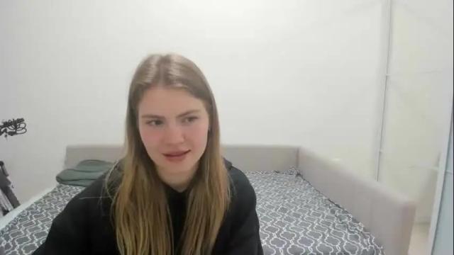 Image 8 of ninarihh Stream on Chaturbate on 2 months ago