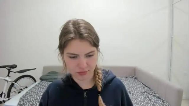 Image 2 of ninarihh Stream on Chaturbate on 2 months ago