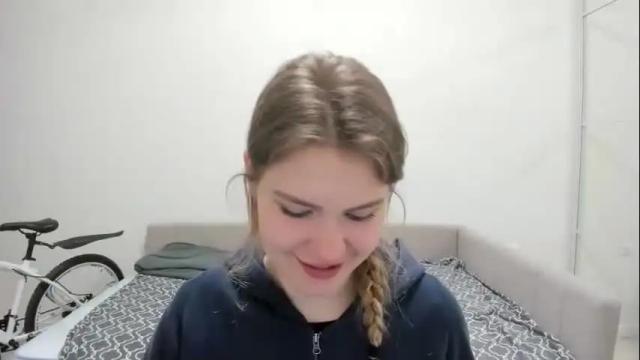 Image 3 of ninarihh Stream on Chaturbate on 2 months ago