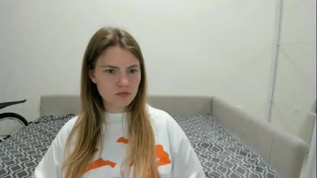 Image 3 of ninarihh Stream on Chaturbate on 1 month ago