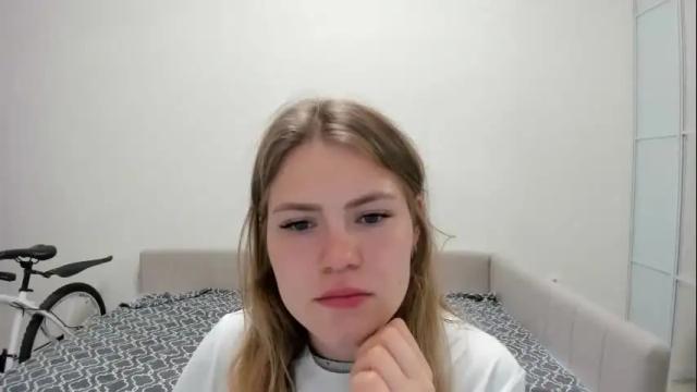 Image 3 of ninarihh Stream on Chaturbate on 1 month ago