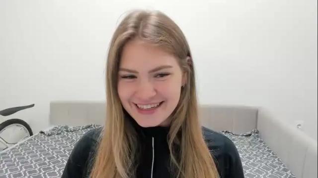 Image 2 of ninarihh Stream on Chaturbate on 1 month ago