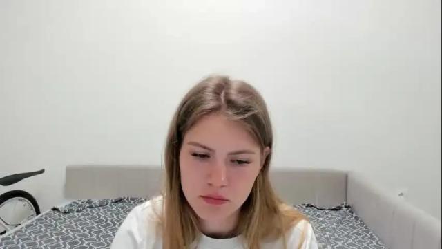 Image 12 of ninarihh Stream on Chaturbate on 26 days ago