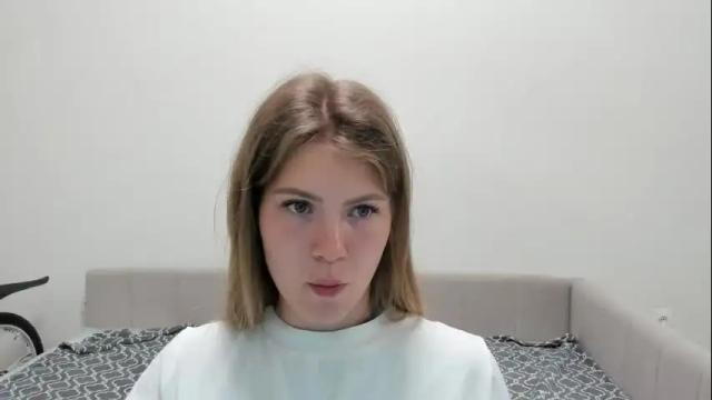 Image 6 of ninarihh Stream on Chaturbate on 26 days ago