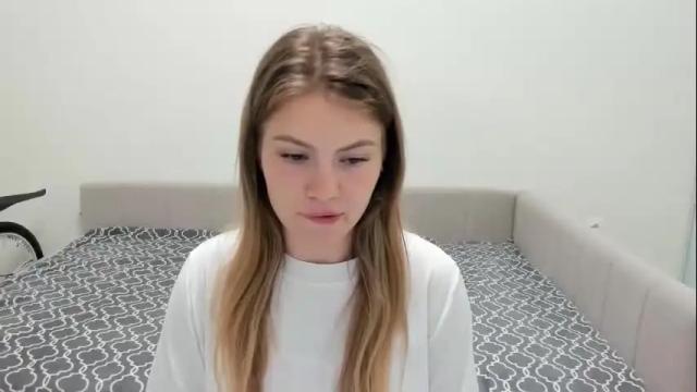 Image 12 of ninarihh Stream on Chaturbate on 24 days ago