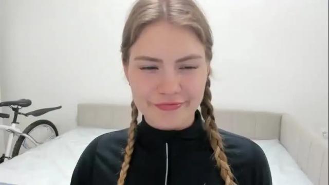 Image 2 of ninarihh Stream on Chaturbate on 16 days ago