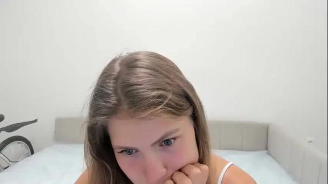 Image 12 of ninarihh Stream on Chaturbate on 9 days ago