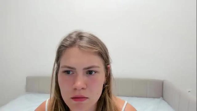Image 11 of ninarihh Stream on Chaturbate on 7 days ago