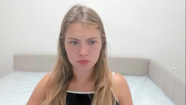 Image 7 of ninarihh Stream on Chaturbate on 7 days ago