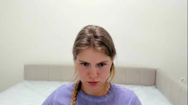 Image 2 of ninarihh Stream on Chaturbate on 2 days ago