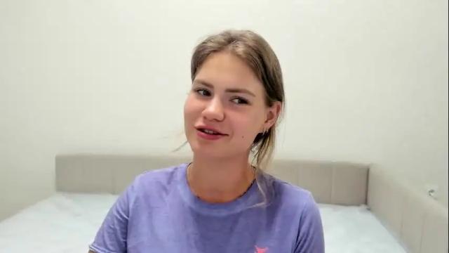 Image 8 of ninarihh Stream on Chaturbate on 2 days ago