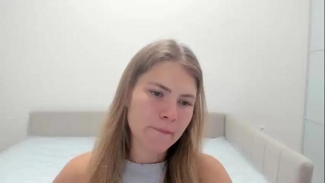 Image 3 of ninarihh Stream on Chaturbate on 22 hours ago