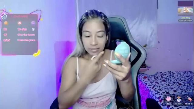 Image 2 of ninatinydoll1 Stream on Chaturbate on 1 month ago