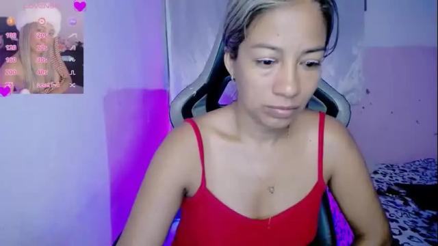 Image 3 of ninatinydoll1 Stream on Chaturbate on 9 days ago