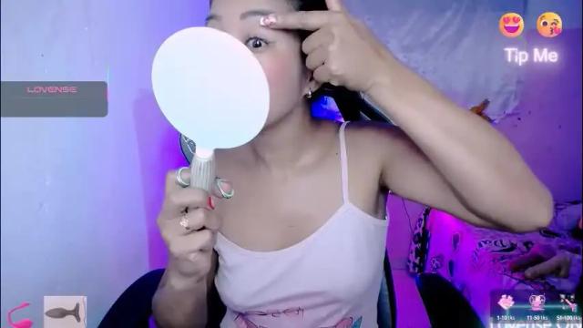 Image 4 of ninatinydoll1 Stream on Chaturbate on 10 days ago