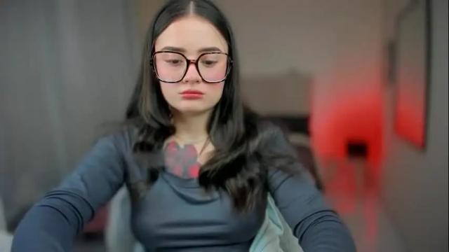 Image 3 of ninavolkov Stream on Chaturbate on 4 months ago