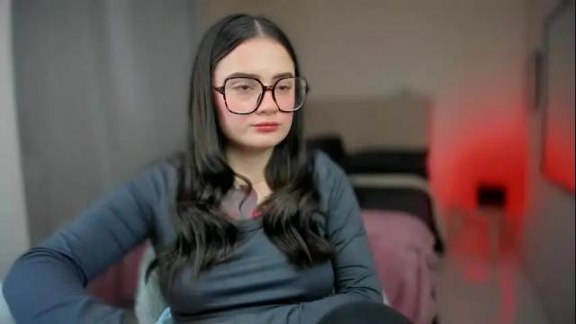 Image 7 of ninavolkov Stream on Chaturbate on 4 months ago