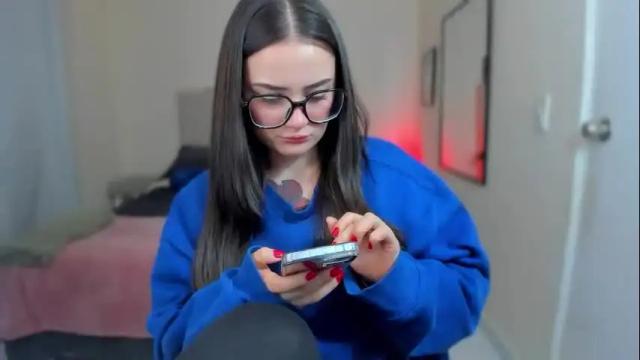 Image 2 of ninavolkov Stream on Chaturbate on 2 months ago