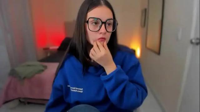 Image 10 of ninavolkov Stream on Chaturbate on 2 months ago