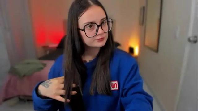 Image 6 of ninavolkov Stream on Chaturbate on 2 months ago