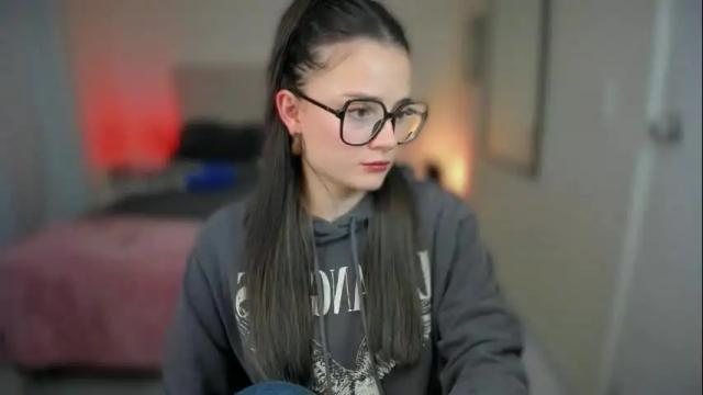 Image 2 of ninavolkov Stream on Chaturbate on 2 months ago