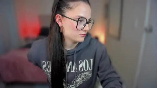 Image 4 of ninavolkov Stream on Chaturbate on 2 months ago