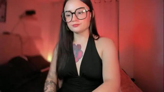 Image 3 of ninavolkov Stream on Chaturbate on 1 month ago