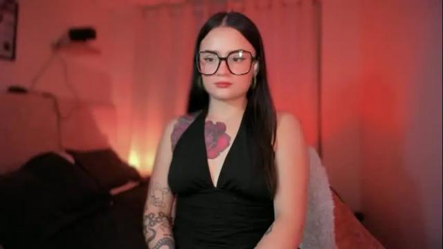 Image 4 of ninavolkov Stream on Chaturbate on 1 month ago