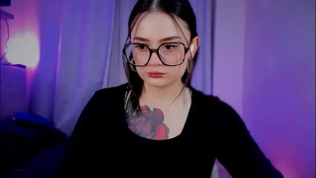 Image 10 of ninavolkov Stream on Chaturbate on 17 hours ago