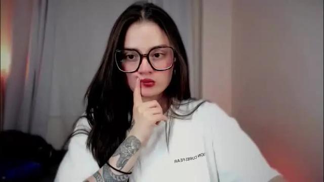 Image 8 of ninavolkov Stream on Chaturbate on 2 months ago