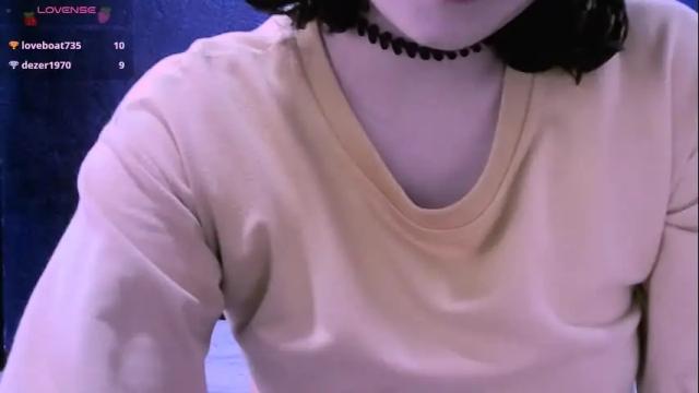 Image 4 of ninayellow Stream on Chaturbate on 1 month ago