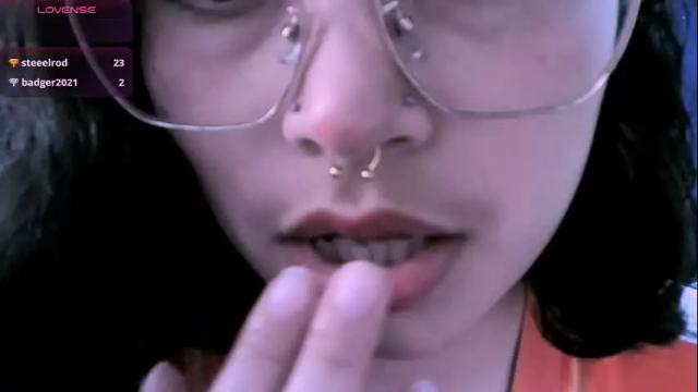 Image 10 of ninayellow Stream on Chaturbate on 1 day ago