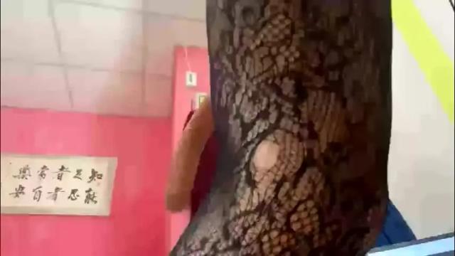 Image 2 of ninfo_puta Stream on Chaturbate on 2 months ago