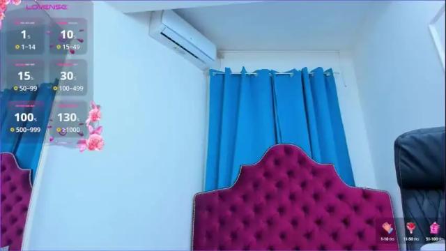 Image 2 of ninna_dee Stream on Chaturbate on 3 days ago