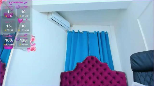 Image 3 of ninna_dee Stream on Chaturbate on 1 month ago