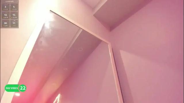 Image 2 of ninna_monroe_ Stream on Chaturbate on 2 months ago