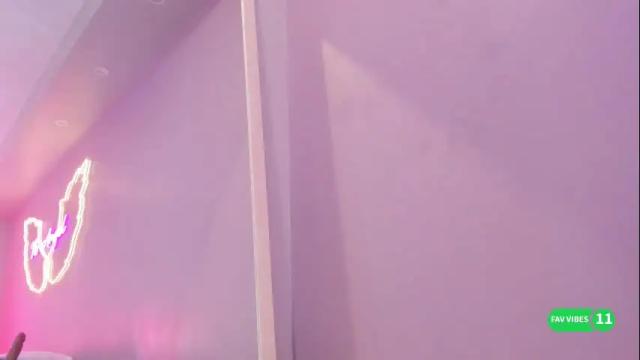 Image 8 of ninna_monroe_ Stream on Chaturbate on 22 days ago