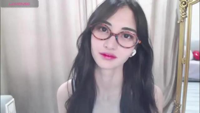 Image 6 of niufrommacau Stream on Chaturbate on 1 month ago