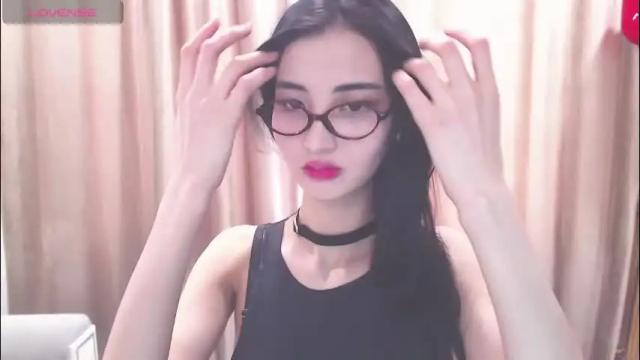 Image 3 of niufrommacau Stream on Chaturbate on 1 month ago