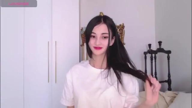 Image 3 of niufrommacau Stream on Chaturbate on 5 days ago