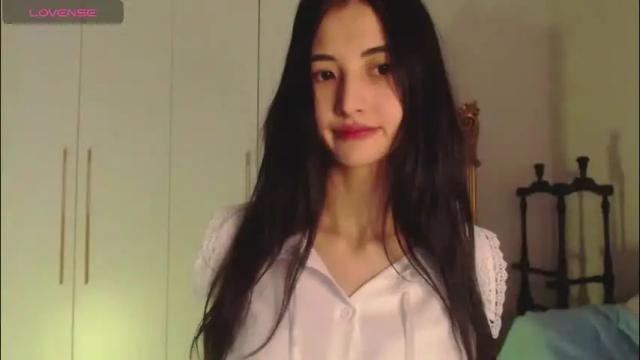 Image 4 of niufrommacau Stream on Chaturbate on 4 days ago