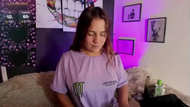 Image 7 of niza__ Stream on Chaturbate on 17 months ago