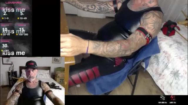 Image 3 of njdbear Stream on Chaturbate on 1 month ago