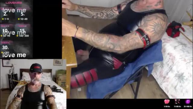 Image 7 of njdbear Stream on Chaturbate on 1 month ago